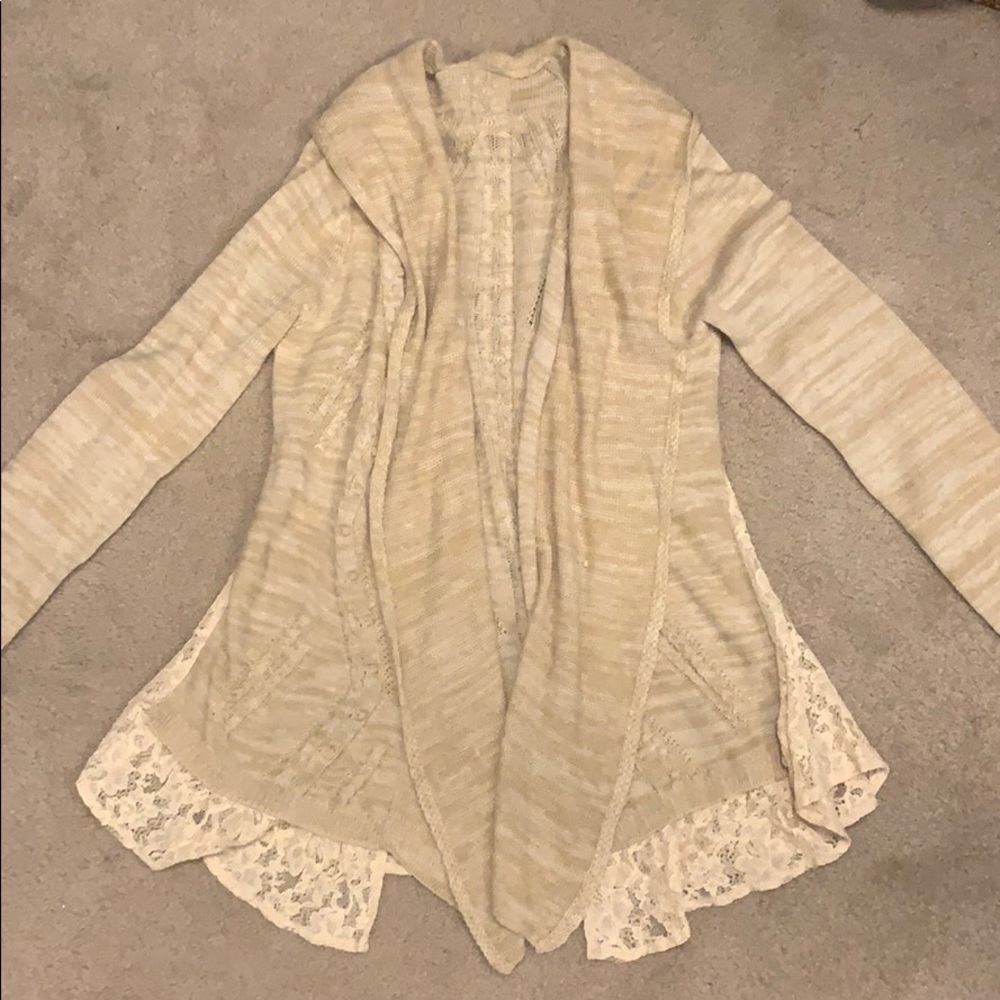 Cream open cardigan with lace trim